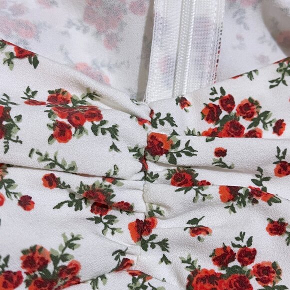 Danielle Bernstein Floral Slitted Short Sleeve Queen Anne Neckline Dress - Picture 13 of 15